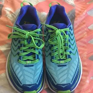 hoka running shoes